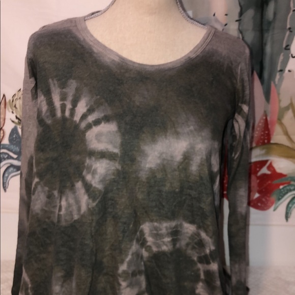 Green and Cream Tie Dye Shirt with Fringe Bottom - Picture 1 of 5